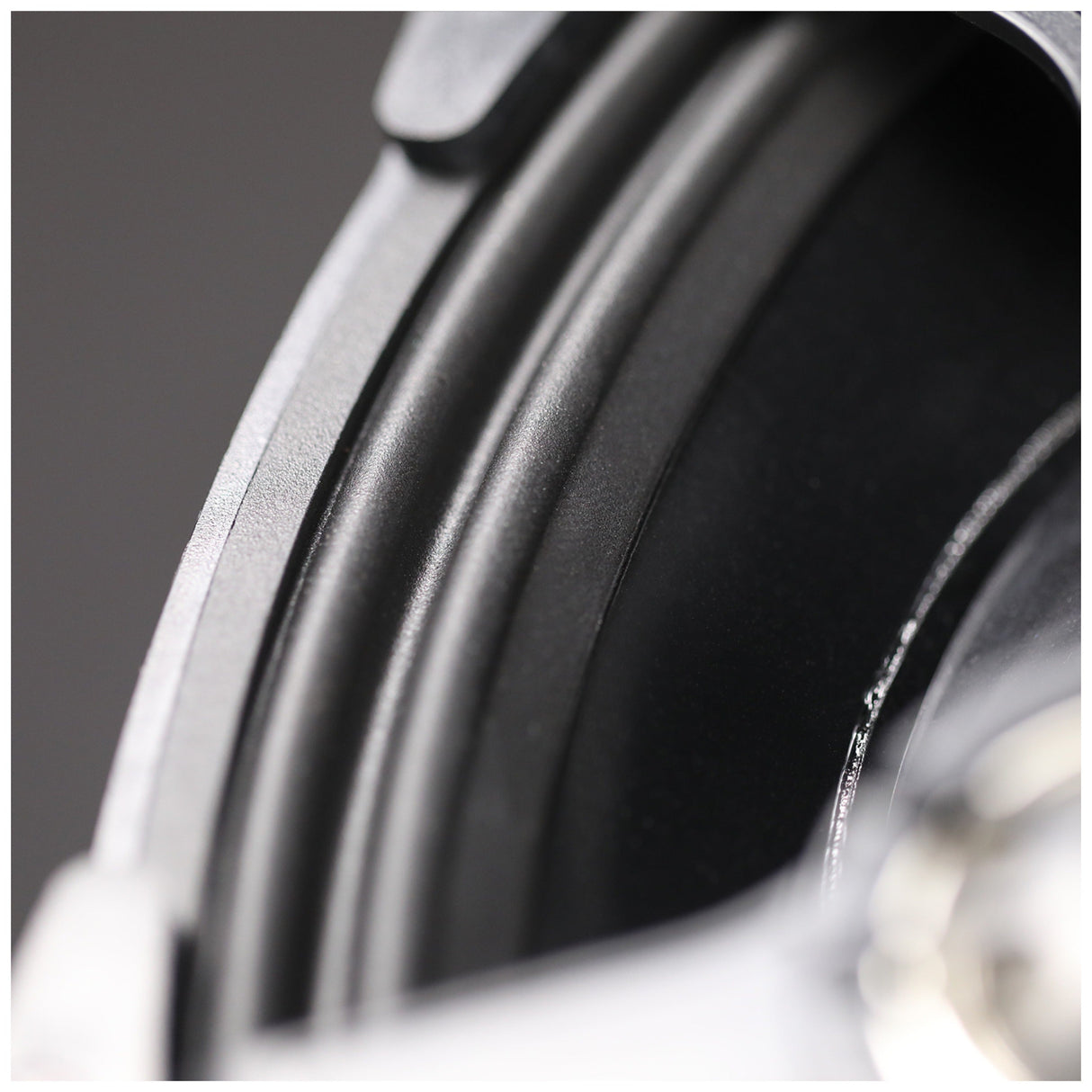 MB Quart HC1-57DT 5x7" 3-Way 2 Ohm Coaxial Speakers for Harley-Davidson - Directly Upgrades the Saddlebag Speakers.