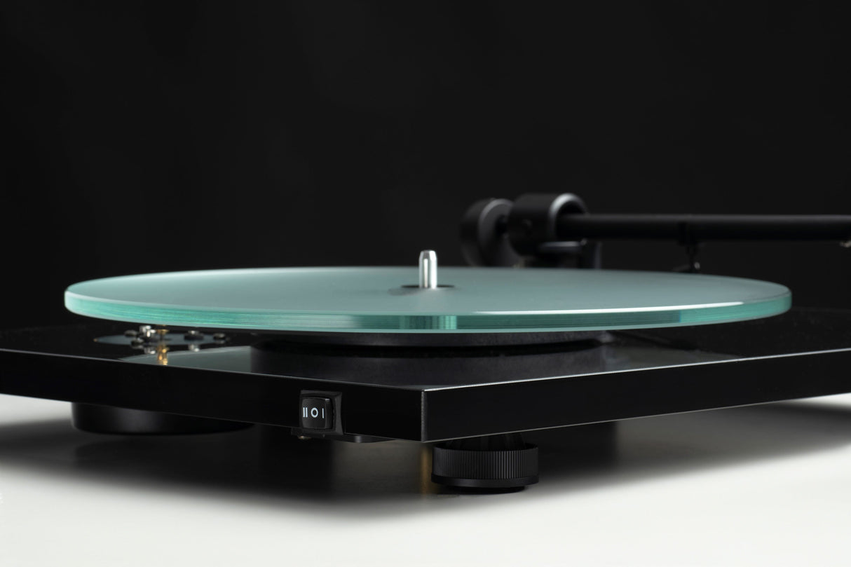 Pro-Ject T1 EVO Phono Turntable (OM10)